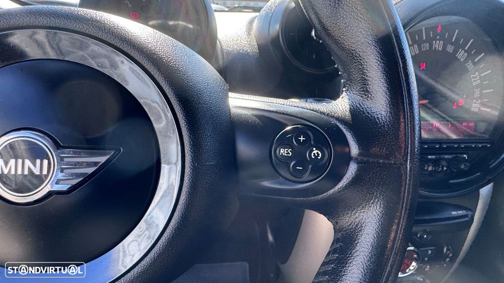 MINI Countryman Cooper D - 26