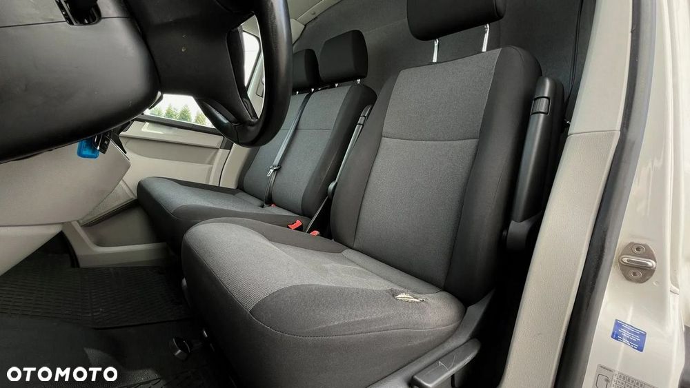 Volkswagen Transporter - 19