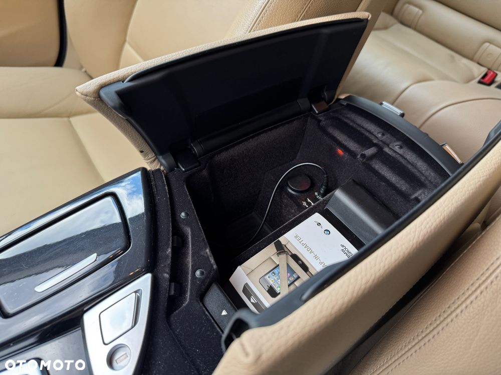 BMW Seria 5 520d xDrive Luxury Line - 23