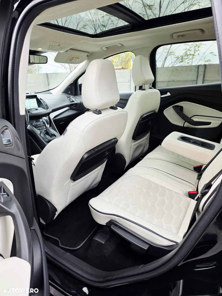 Ford Kuga 2.0 TDCi 4WD Powershift Vignale - 6