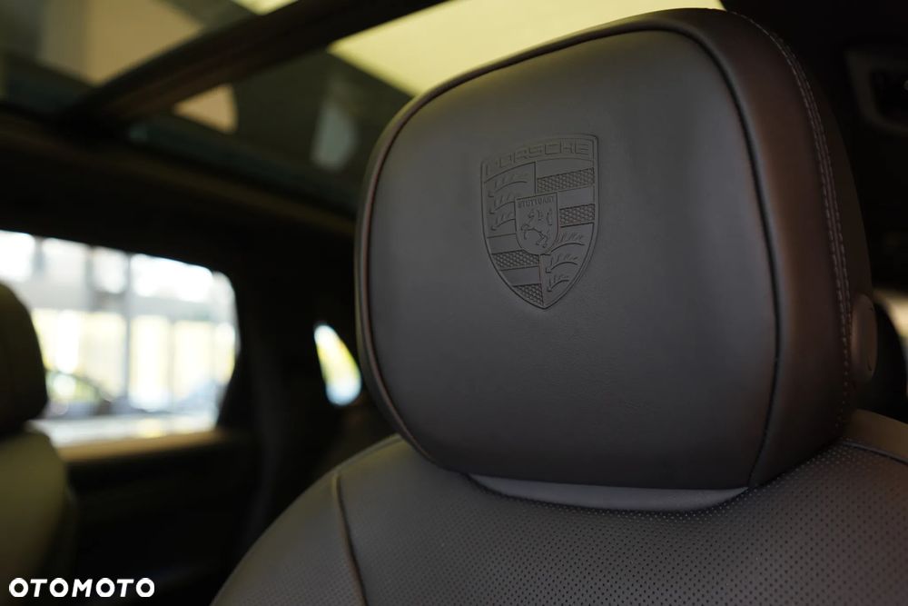 Porsche Cayenne Coupe - 8