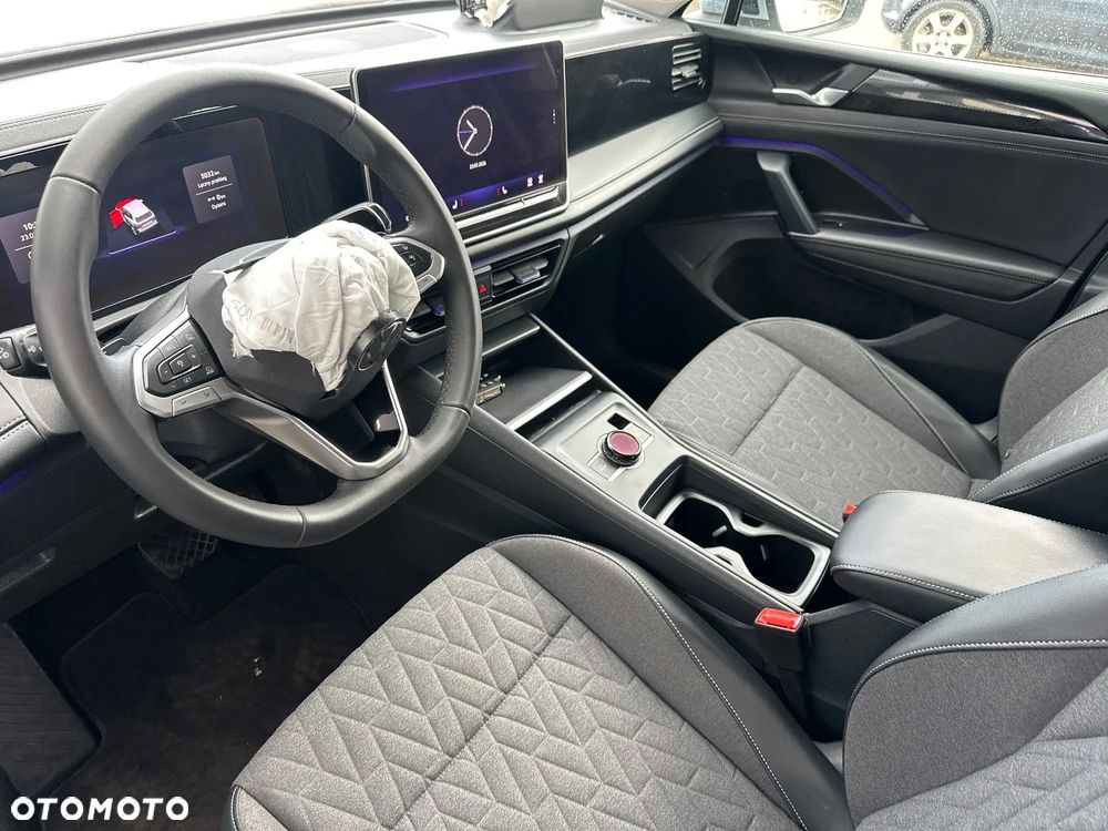 Volkswagen Tiguan - 34