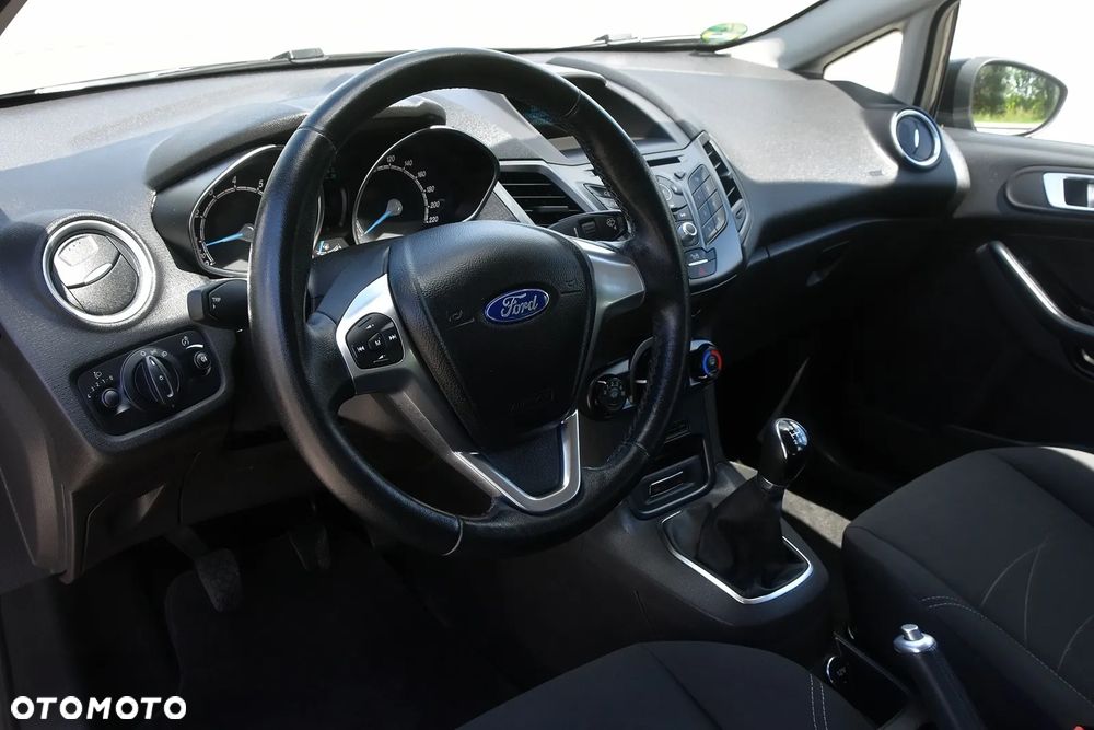 Ford Fiesta 1.25 Titanium - 19