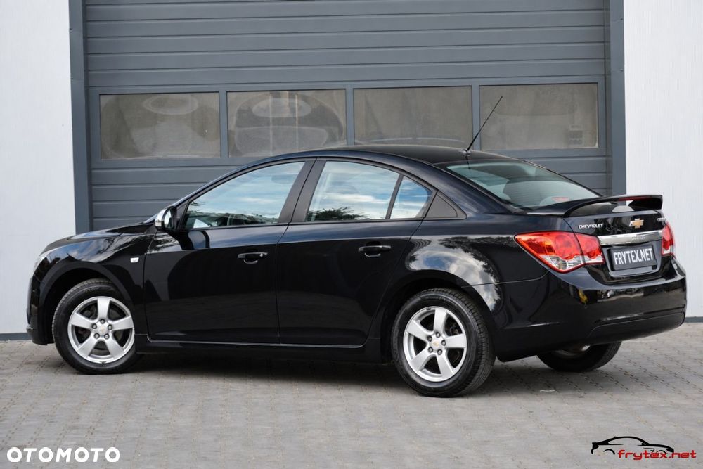 Chevrolet Cruze - 14