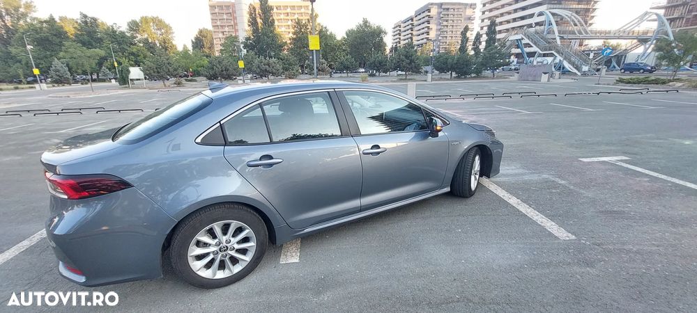 Toyota Corolla Sedan 1.8 HSD Business - 4