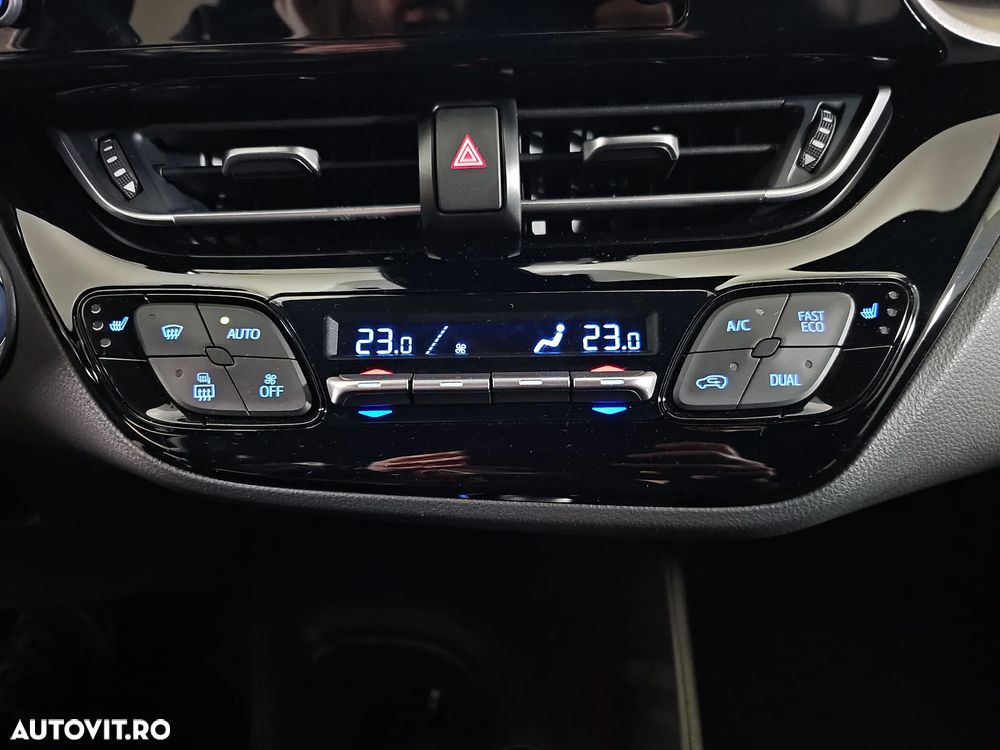 Toyota C-HR - 16