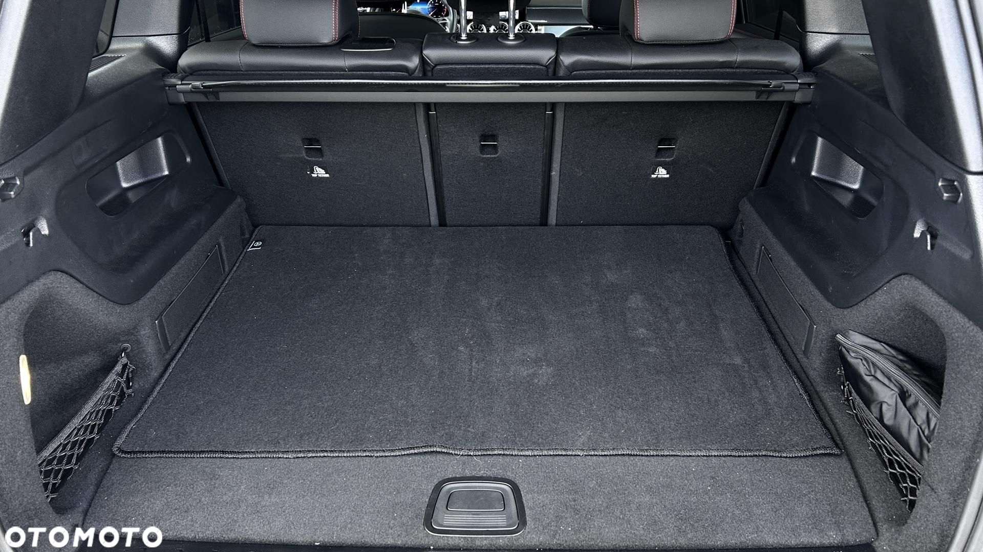 Mercedes-Benz GLB - 28