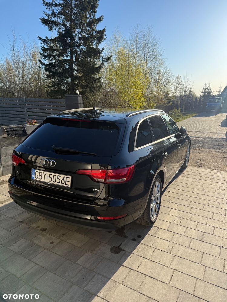Audi A4 Avant 2.0 TDI S tronic - 4