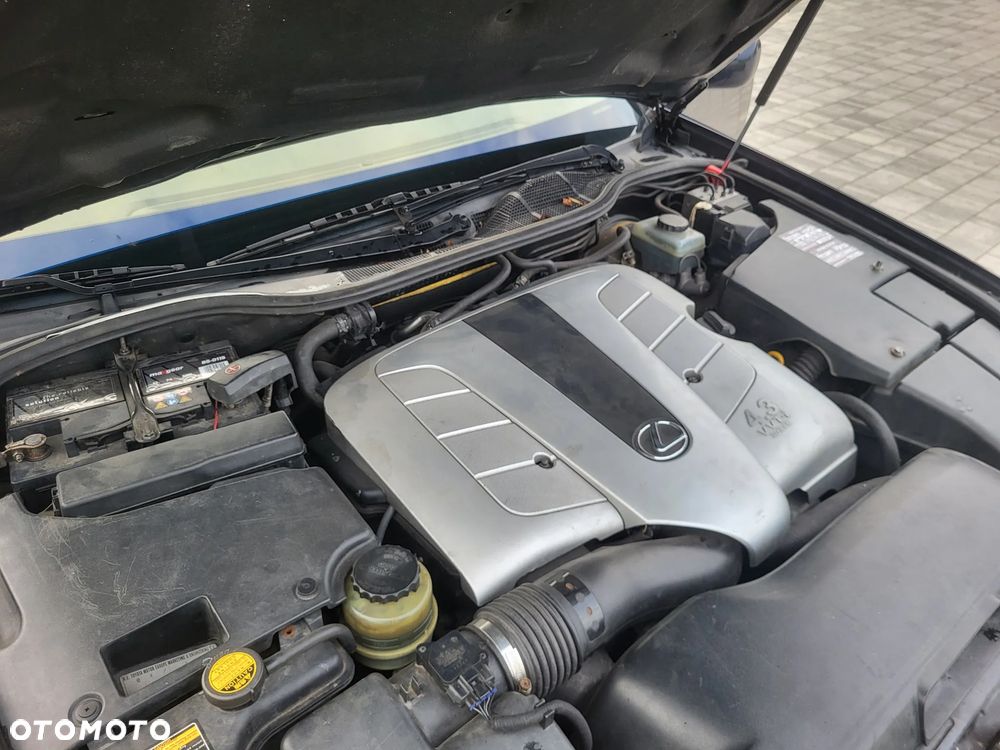 Lexus LS Prezydent - 16