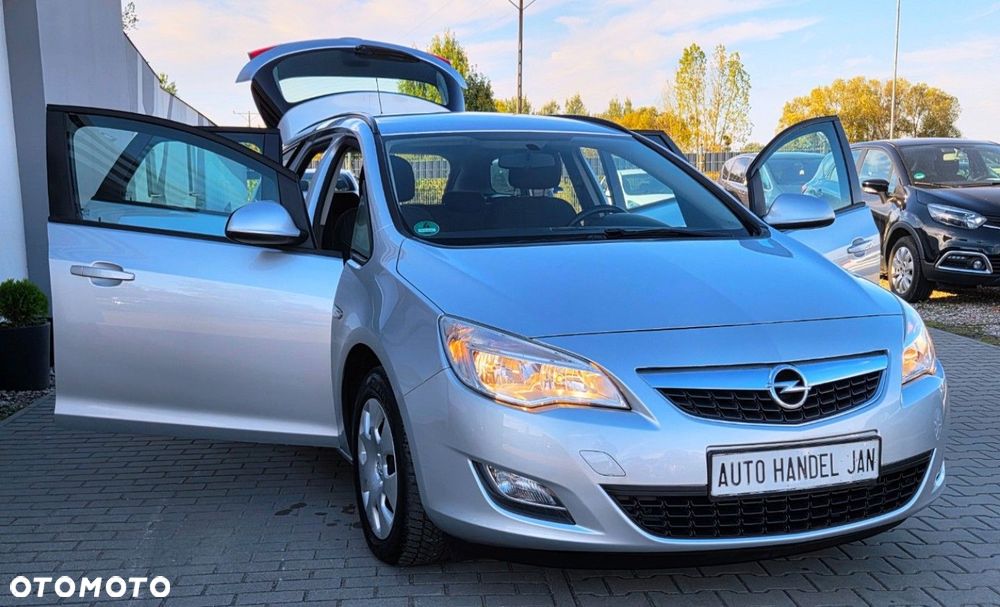 Opel Astra - 25