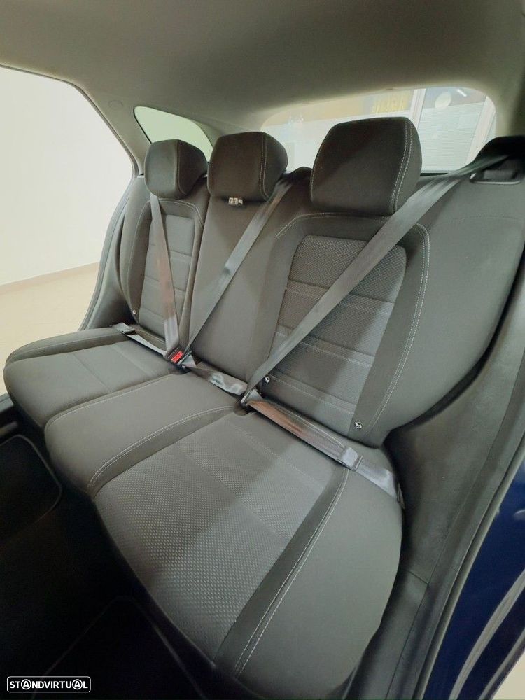 Fiat Tipo Station Wagon 1.3 M-Jet Lounge - 23