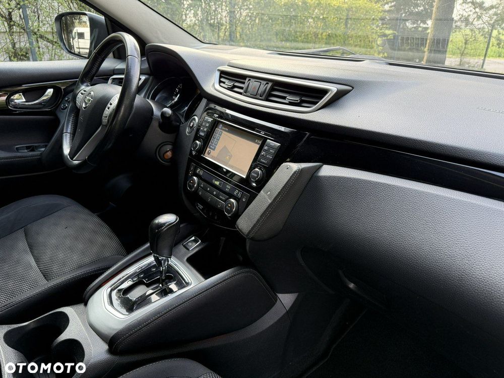 Nissan Qashqai - 12
