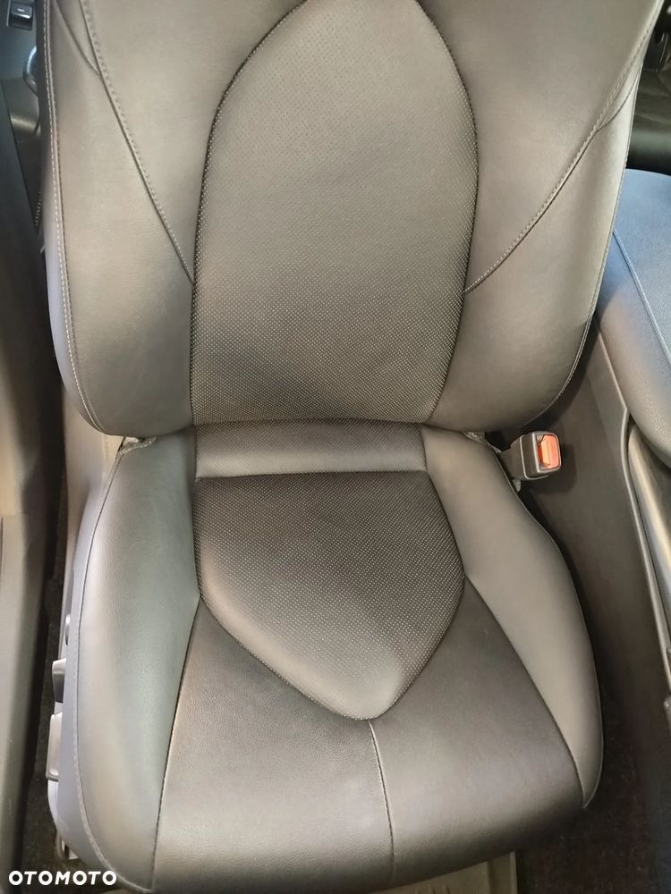 Toyota Camry 2.5 Hybrid Executive CVT - 20