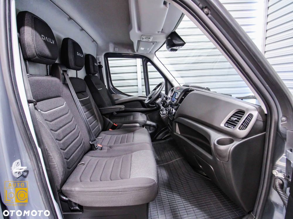 Iveco DAILY 35S18 FURGON MAX + 3,0D + AUTOMAT - 9