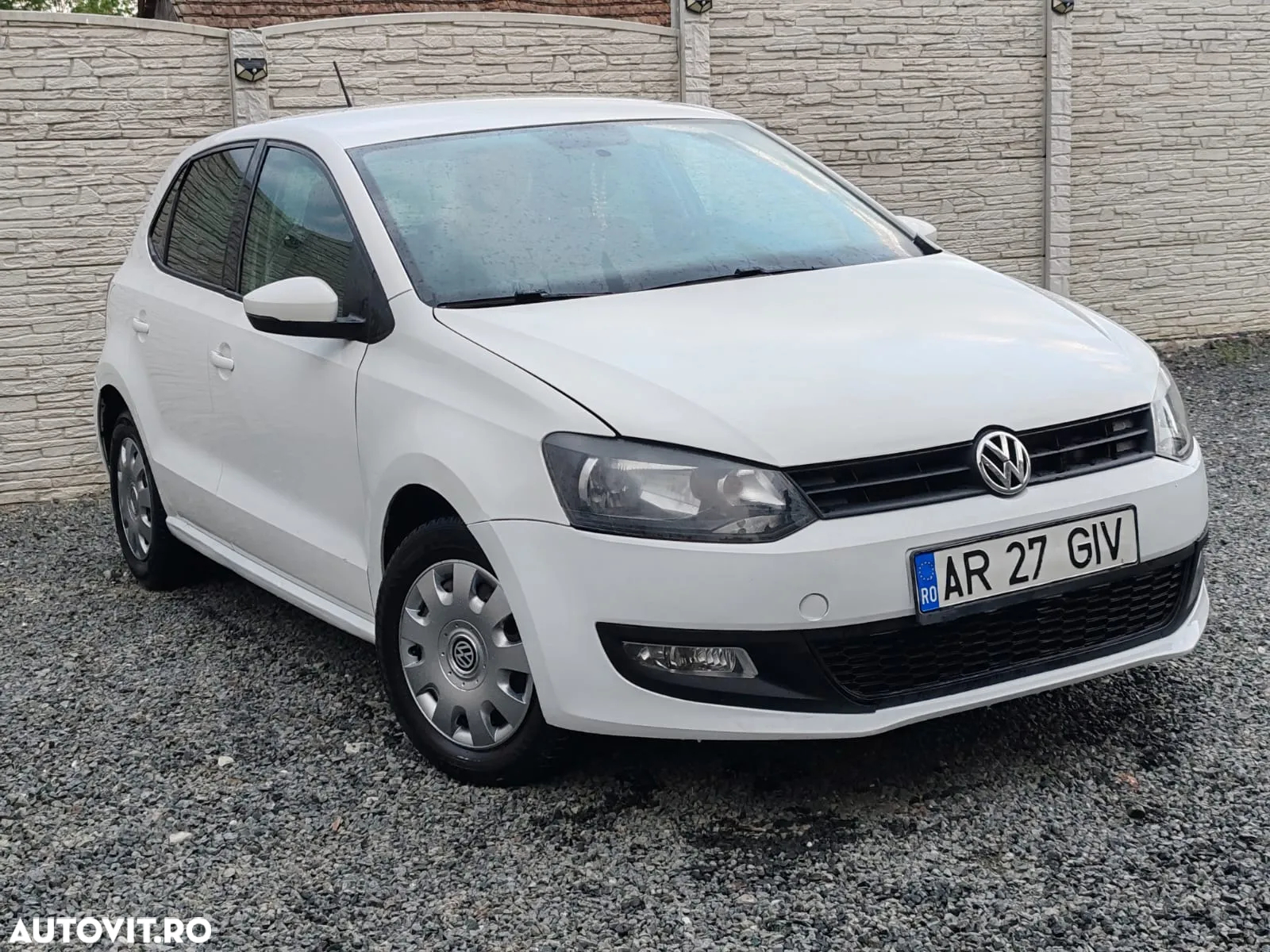 Volkswagen Polo - 2