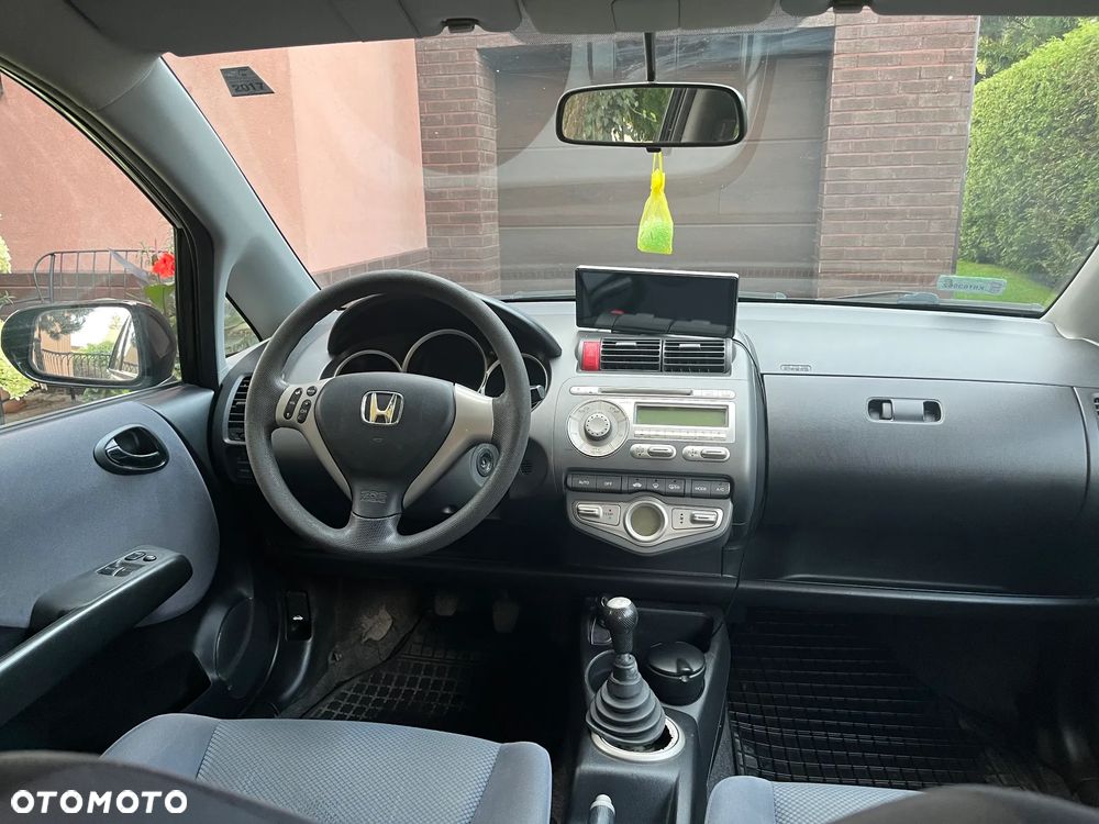Honda Jazz 2005 photo 2
