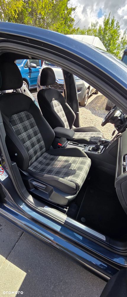Volkswagen Golf GTD 2.0 TDI SCR DSG - 17