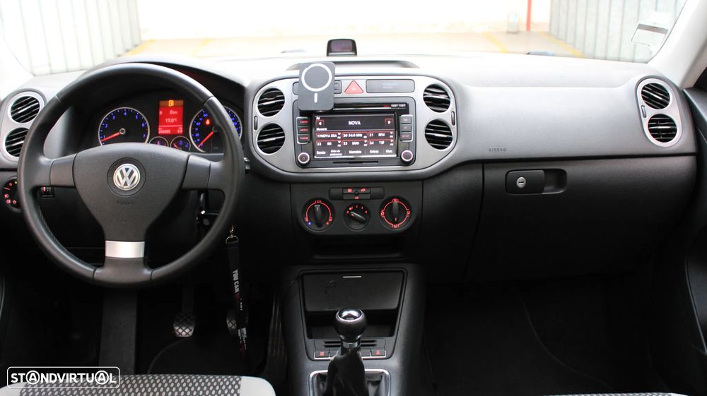 VW Tiguan 1.4 TSI Sport - 42