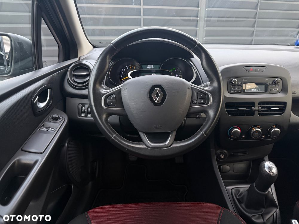 Renault Clio 1.2 16V Life - 14