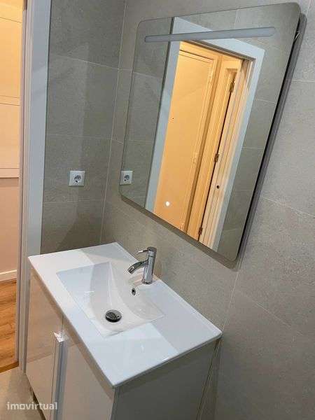 T1 Renovado | Equipado | 3 min Estação Amadora — 1.000 € - Grande imagem: 5/5