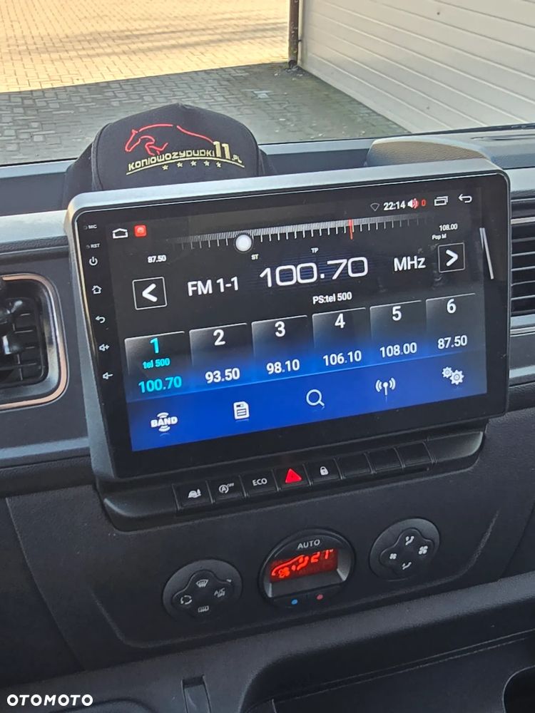 Renault Master Koniowóz - 31