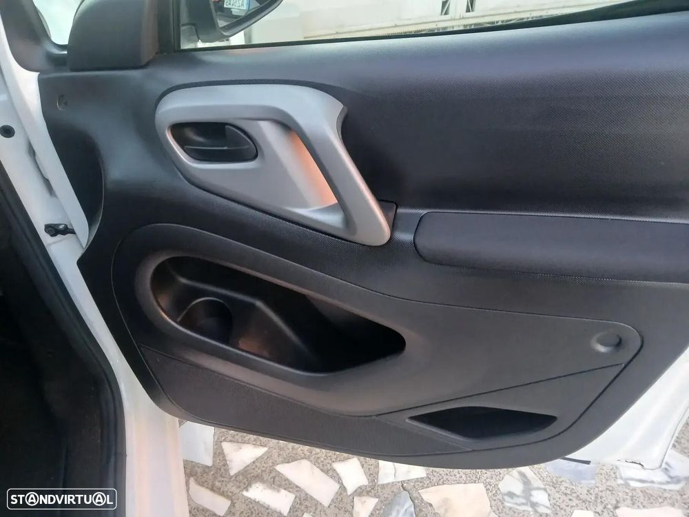 Citroën Berlingo 1.6 BlueHDi XTR - 29