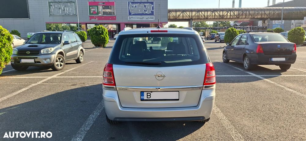 Opel Zafira 1.7 CDTI Cosmo - 8