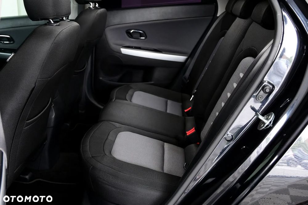 Kia Ceed 1.6 GDI Fifa World Cup Edition - 20