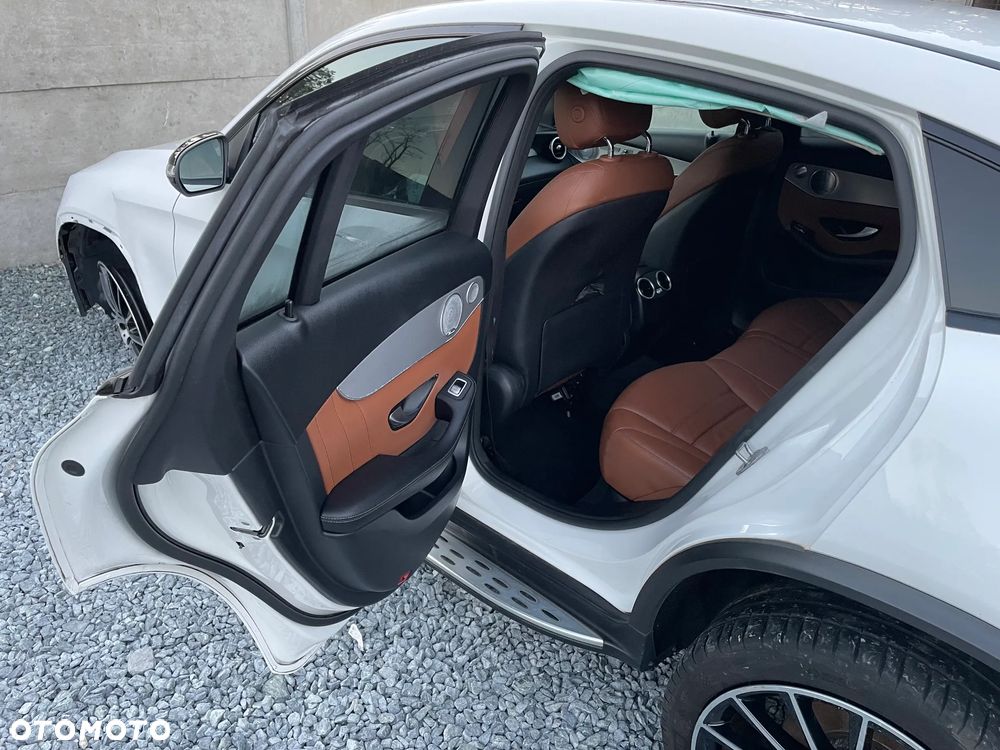 Mercedes-Benz GLC 220 d 4Matic 9G-TRONIC AMG Line - 18