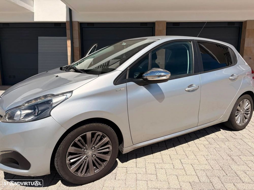 Peugeot 208 1.2 PureTech Style - 4