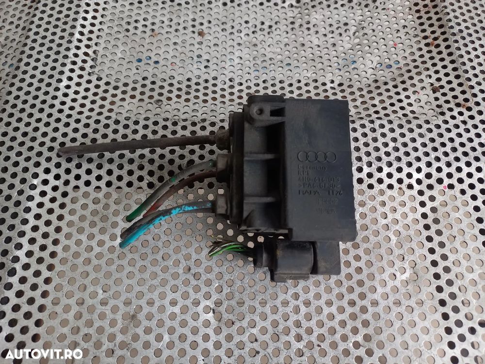 Bloc Valve Suspensie Pneumatica Audi A8 4H D4 A6 C7 A7 Original 94.000 Km An 2010-2011-2012-2013-2014-2015-2016-2017 Cod 4H0616013 Dezmembrez Audi A8 4H D4 3.0 Tdi Quattro Motor CDT Cutie MXU Volan Stanga - Dezmembrari Arad - 1