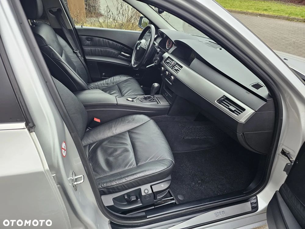 BMW Seria 5 - 32