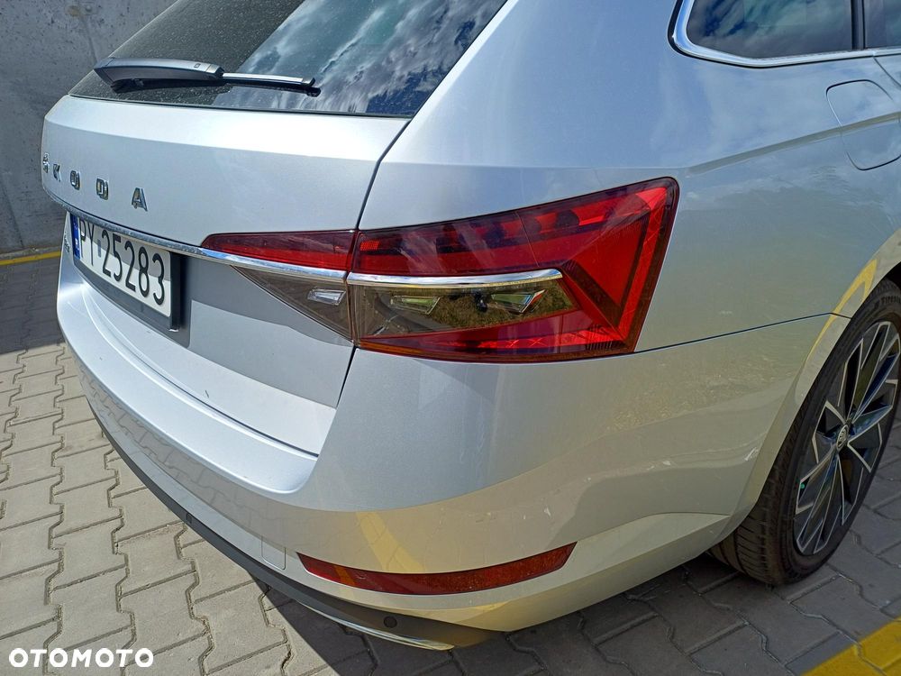 Skoda Superb 2.0 TDI SCR 4x4 L&K DSG - 17