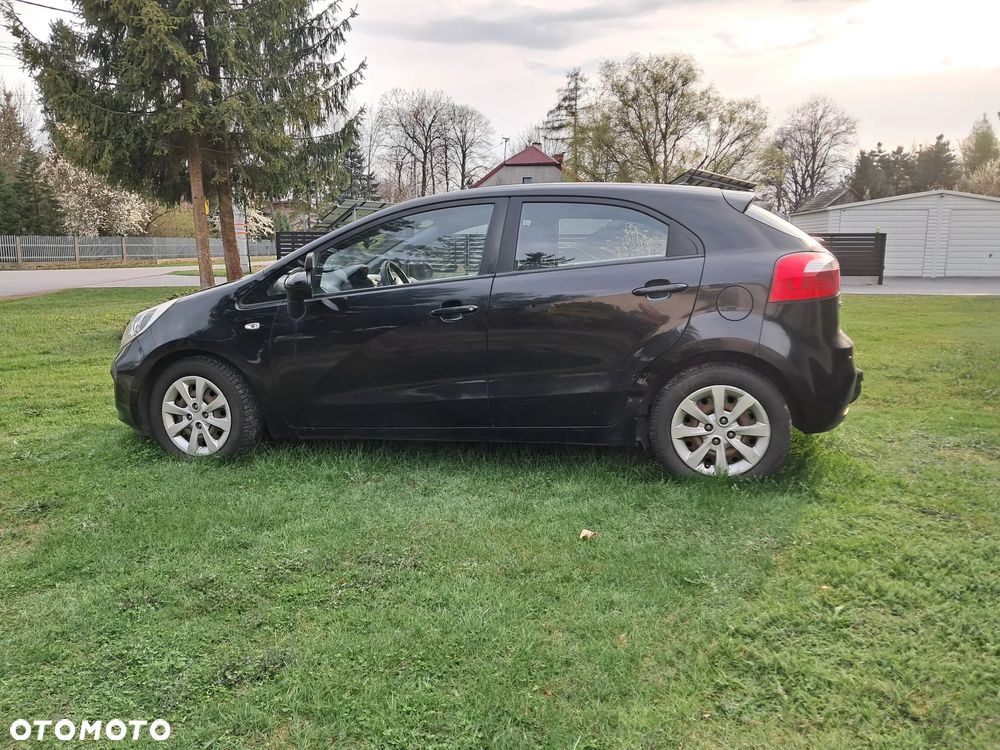 Kia Rio 1.1 crdi M - 4