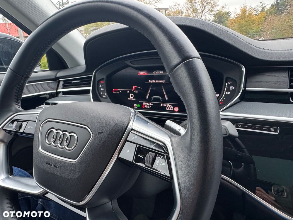Audi A8 - 34