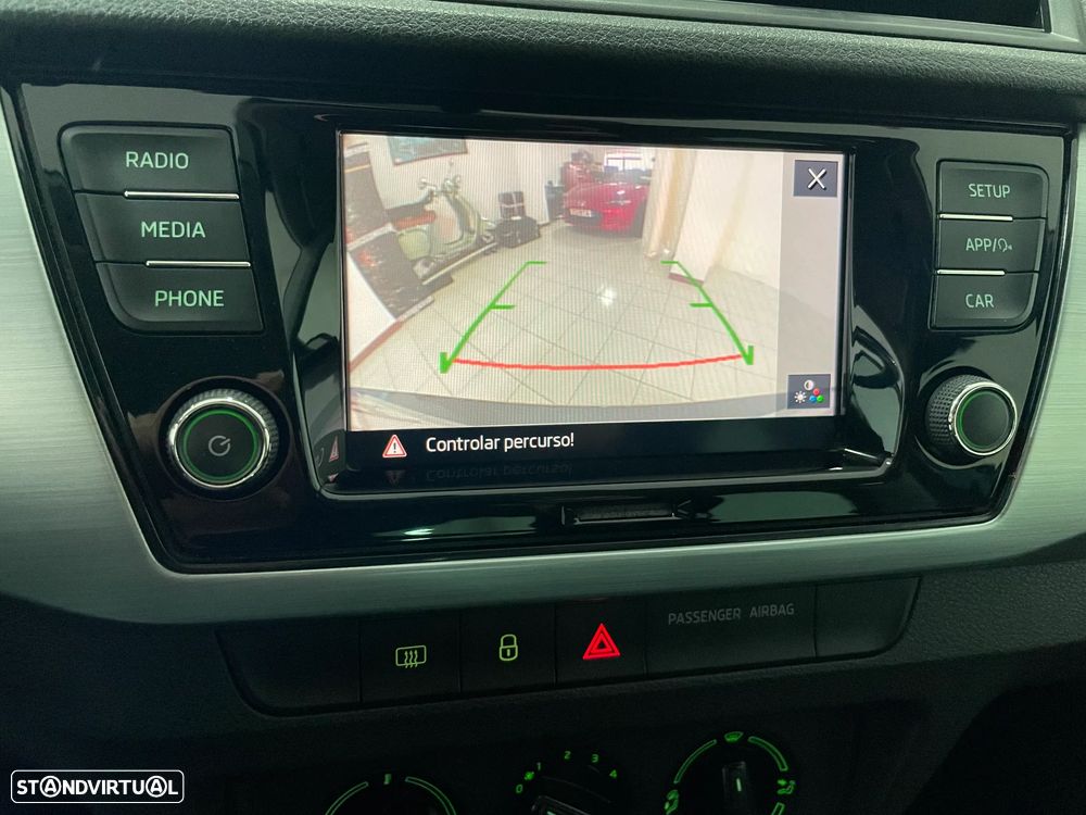 Skoda Fabia 1.0 TSI Essence - 10