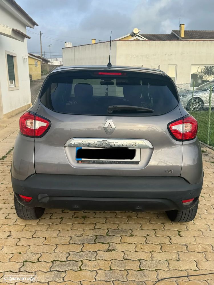 Renault Captur 1.5 dCi Exclusive - 4