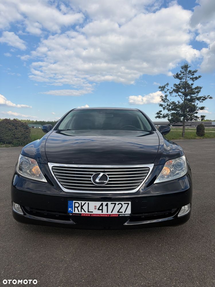 Lexus LS - 7