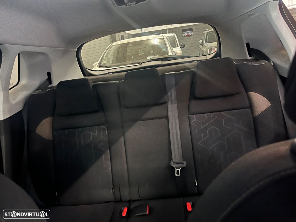 Peugeot 2008 1.2 PureTech Allure - 34
