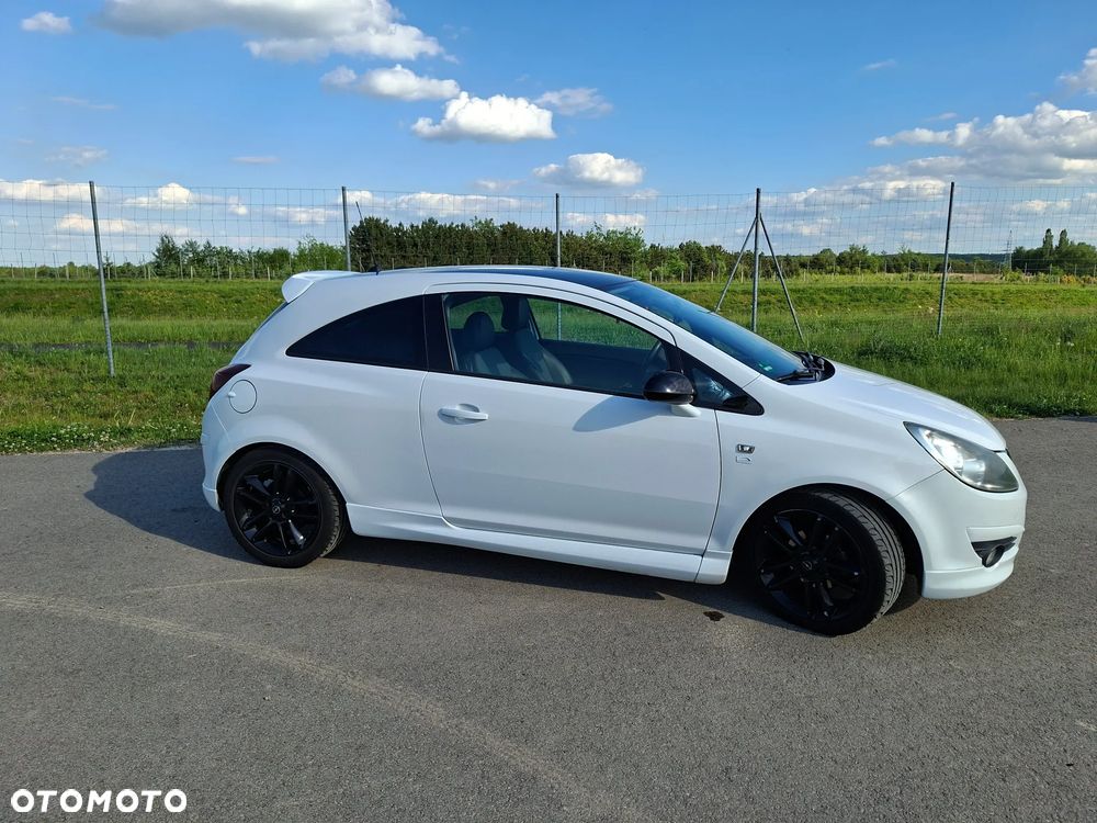 Opel Corsa 1.4 16V Limited Edition - 9