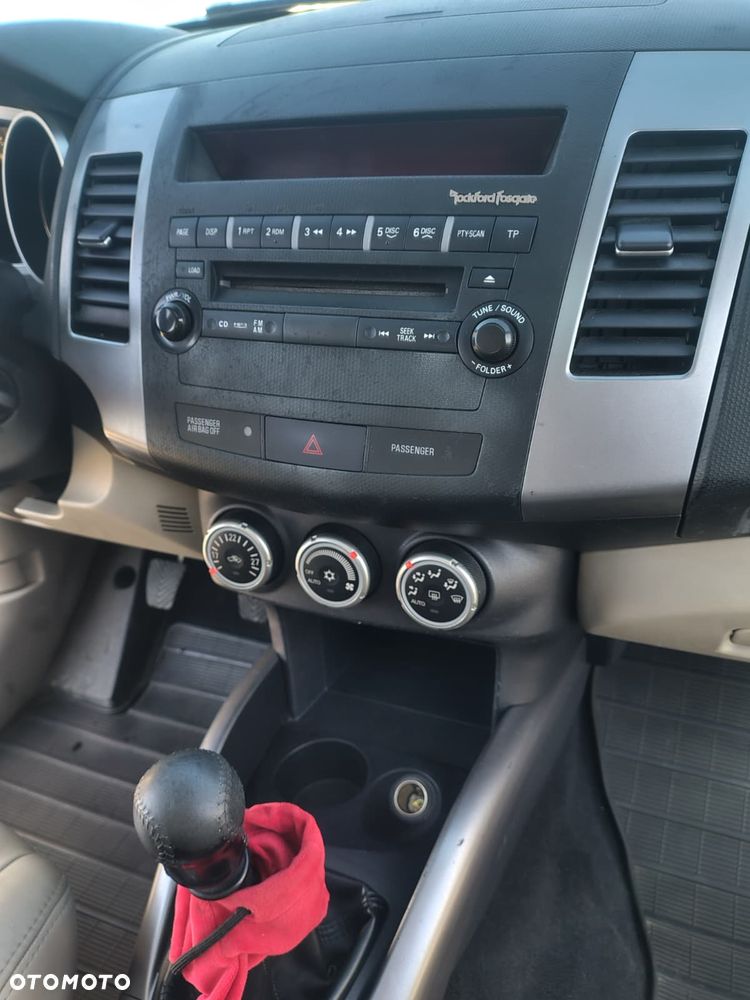 Mitsubishi Outlander 2.2 DID Instyle - 18