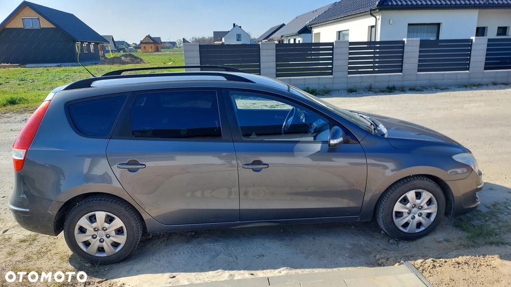 Hyundai i30 1.6 CRDi Comfort - 1