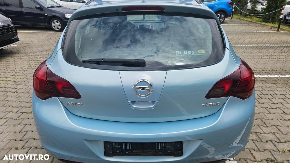Opel Astra 1.4 Turbo - 9