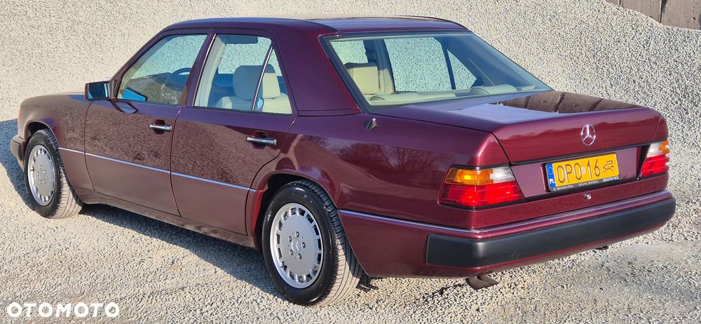 Mercedes-Benz W124 (1984-1993) - 16