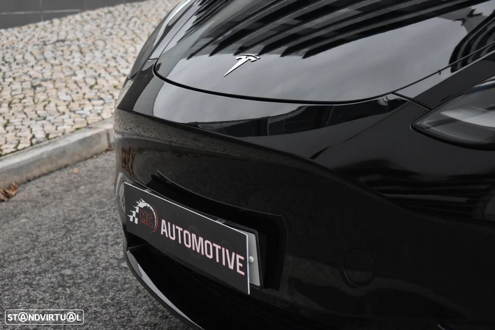 Tesla Model Y Performance Tração Integral - 17