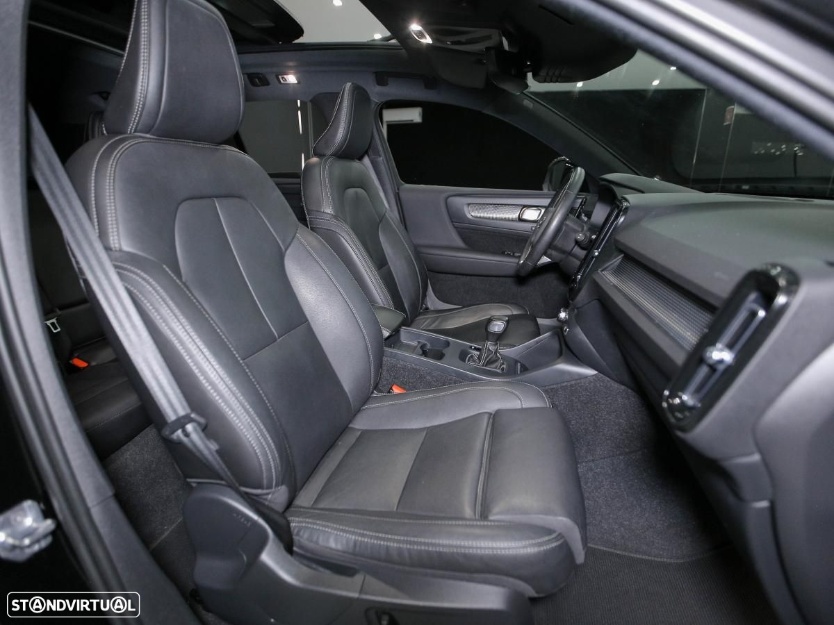 Volvo XC 40 1.5 T3 R-Design - 10
