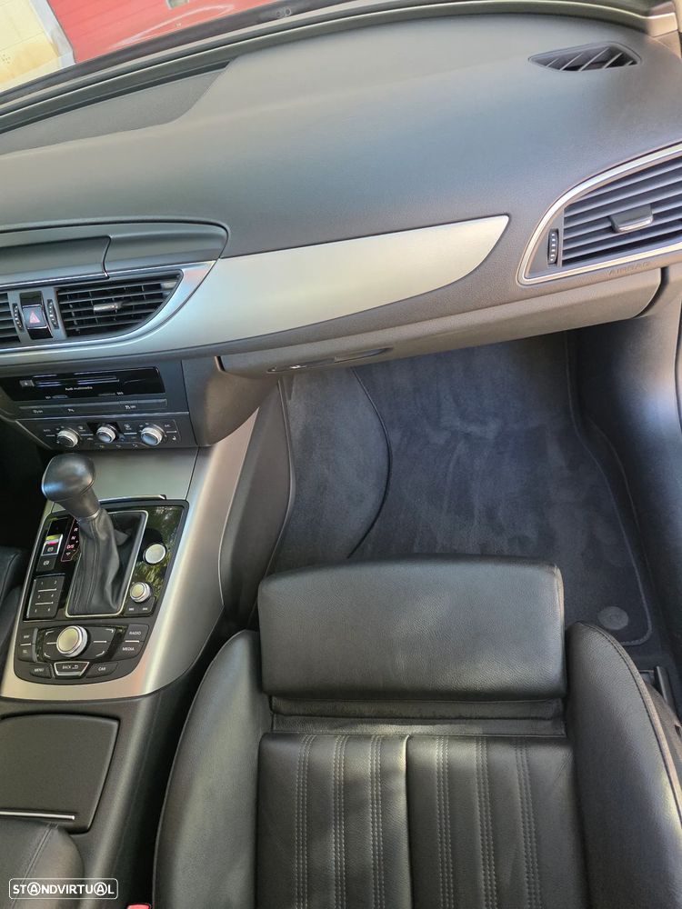 Audi A6 2.0 TDi Business Line Sport S tronic - 22