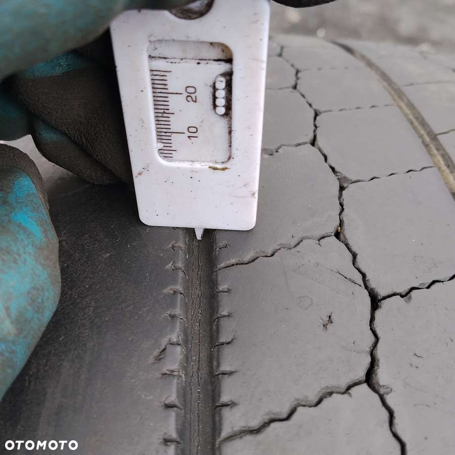 Komplet opon - 2 x 315/60 R22.5 Hankook - 4