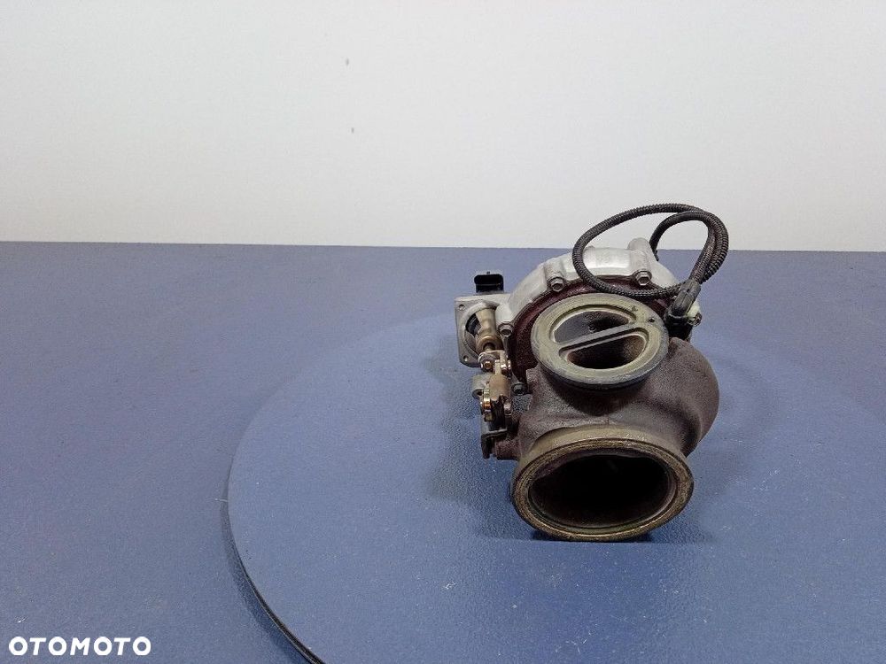 BMW X6 G05 G06 G07 4.4 V8 530KM TURBOSPRĘŻARKA TURBO 8681198 - 4