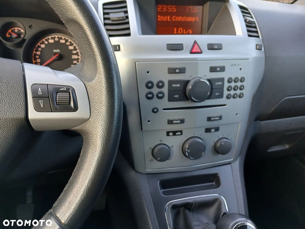 Opel Zafira - 30